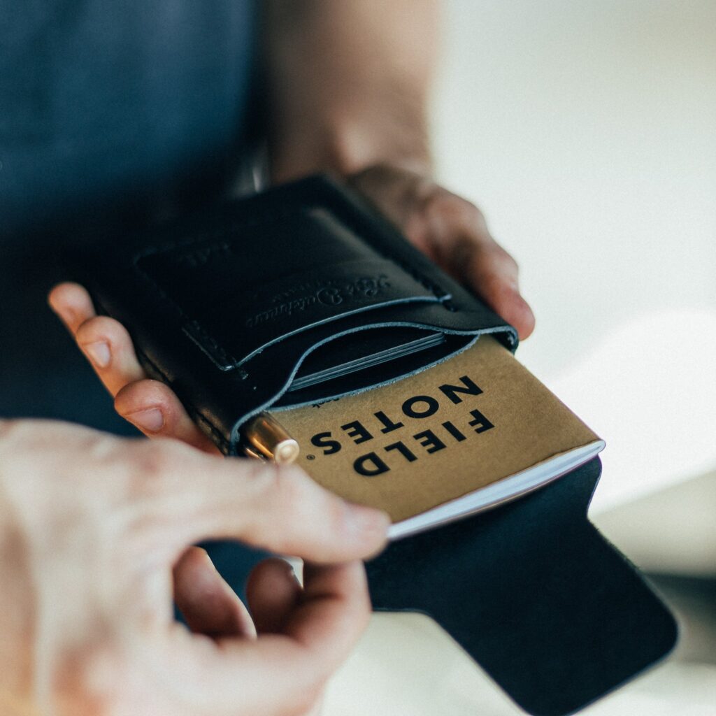 The Huckleberry (tall) – Black