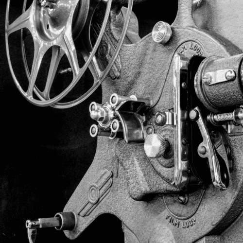 1930s: Life On Screen – Overview & Review