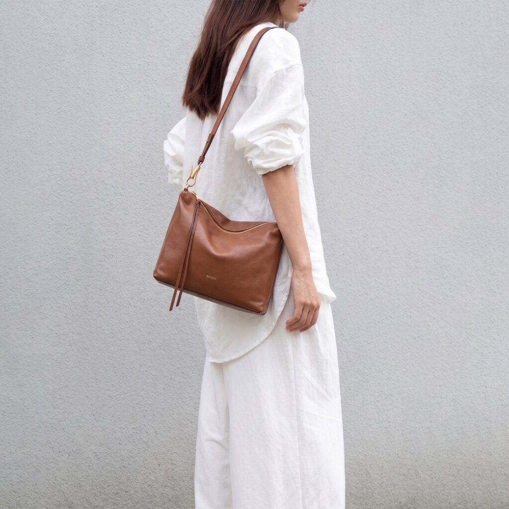 Clip Hobo Bag Review 2026